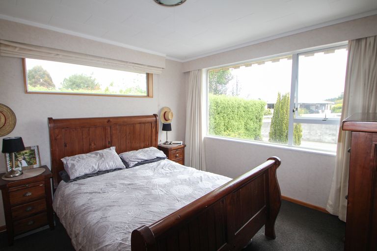 Photo of property in 39 Awamoa Road, Holmes Hill, Oamaru, 9401