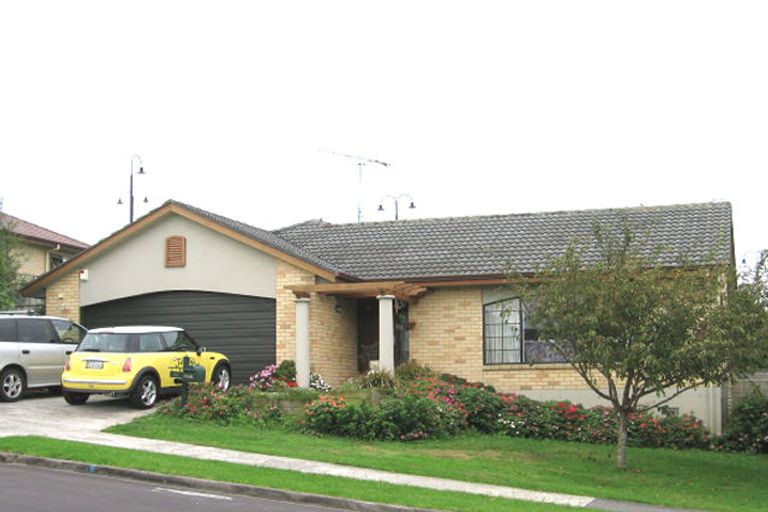 Photo of property in 14 Rush Creek Drive, Westgate, Auckland, 0614