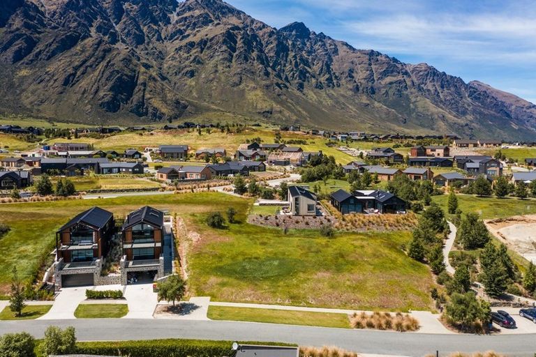 Photo of property in 9 Rannoch Drive, Jacks Point, Queenstown, 9371