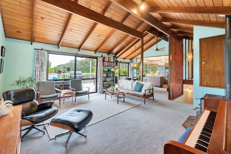 Photo of property in 9 Woodlands Avenue, Snells Beach, 0920