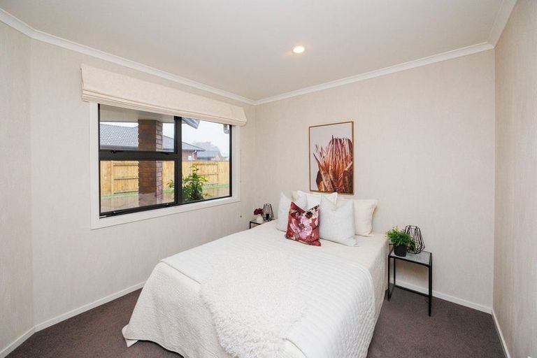 Photo of property in 3 Medallion Court, Kelvin Grove, Palmerston North, 4414