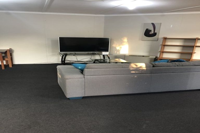 Photo of property in 183 Carrington Street, Lower Vogeltown, New Plymouth, 4310