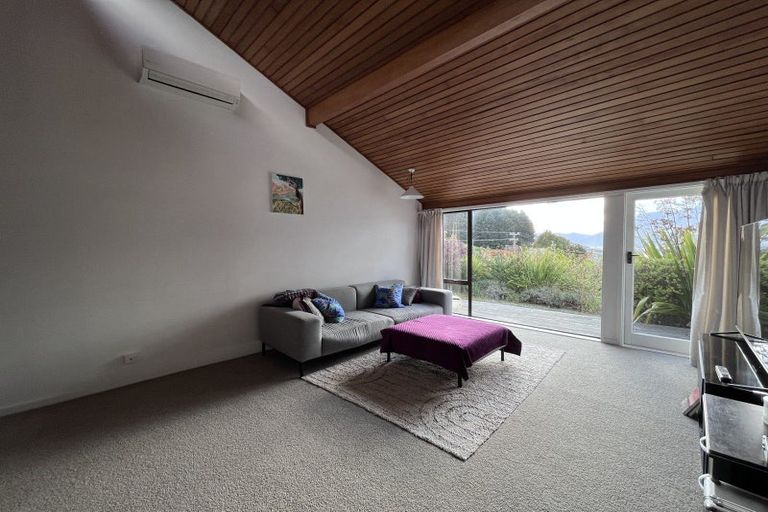 Photo of property in Alpine Meadows Apartments, 135g Fernhill Road, Fernhill, Queenstown, 9300