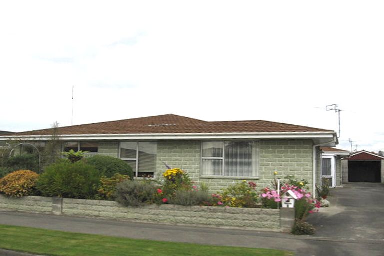 Photo of property in 1/14 Apollo Place, Papanui, Christchurch, 8052