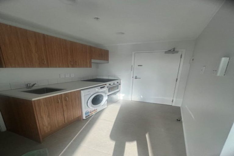 Photo of property in 6e/30 Westward Ho, Glen Eden, Auckland, 0602