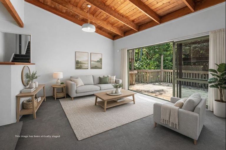 Photo of property in 329 Beach Road, Onerahi, Whangarei, 0110