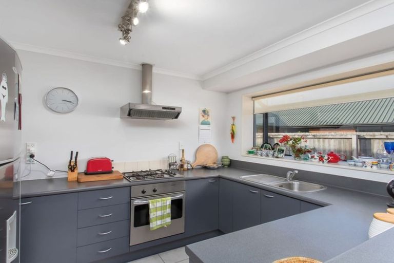 Photo of property in 65 Mauger Drive, Heathcote Valley, Christchurch, 8022