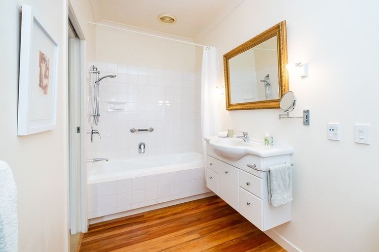 Photo of property in 95 Poraiti Road, Poraiti, Napier, 4182