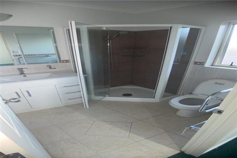 Photo of property in 7 Nier Place, East Tamaki Heights, Auckland, 2016