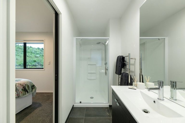 Photo of property in 105 Whakaturou Crescent, Pyes Pa, Tauranga, 3112