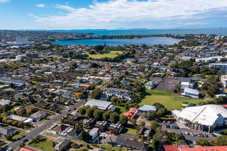 Photo of property in 3/42 Dominion Street, Takapuna, Auckland, 0622