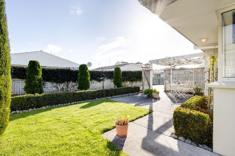 Photo of property in 405b Eastbourne Street East, Hastings, 4122