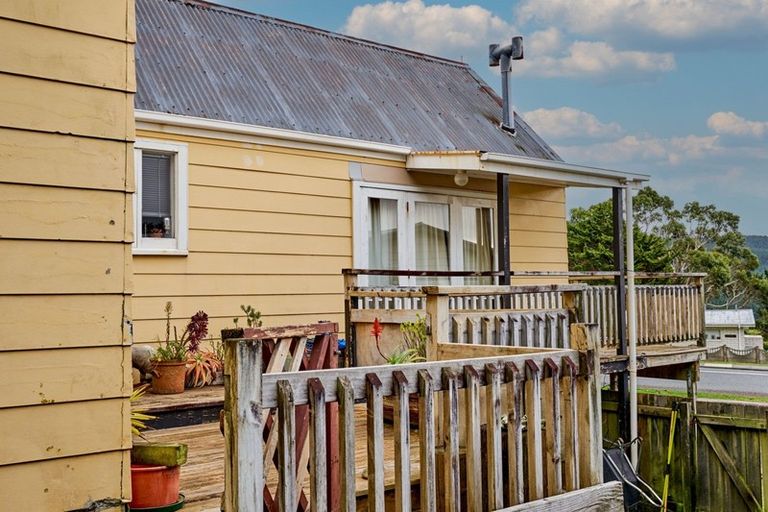 Photo of property in 115 Jamaica Drive, Grenada North, Wellington, 5028