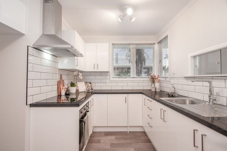 Photo of property in 77 Sunset Road, Mangakakahi, Rotorua, 3015