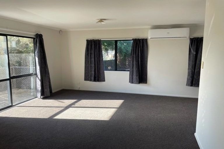 Photo of property in 1/30 Burundi Avenue, Clendon Park, Auckland, 2103