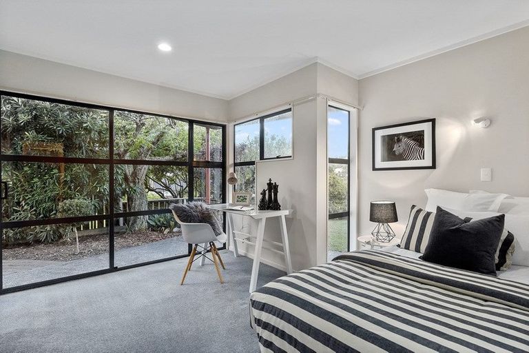 Photo of property in 7b Elgin Place, Red Beach, 0932