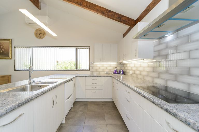 Photo of property in 395 College Street, Hokowhitu, Palmerston North, 4410