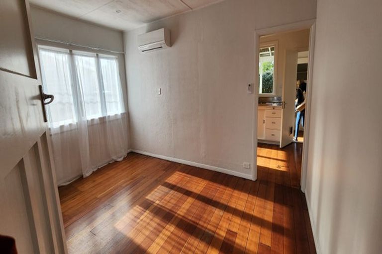 Photo of property in 45 York Street, Moera, Lower Hutt, 5010