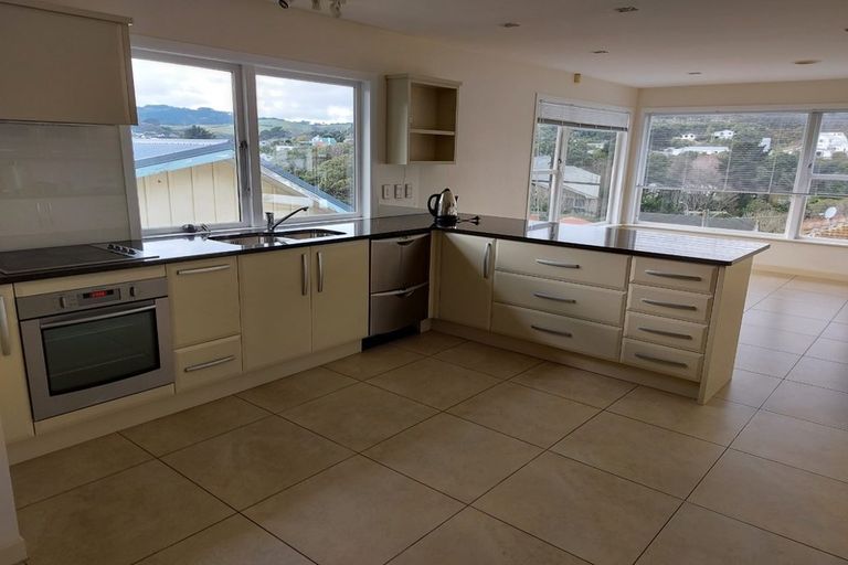 Photo of property in 11 Angell Street, Johnsonville, Wellington, 6037