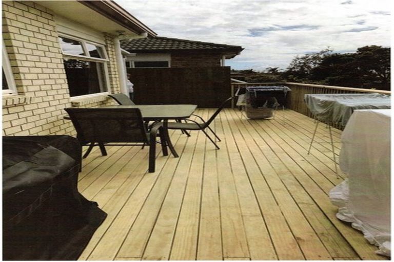 Photo of property in 23 Chesterfield Way, Orewa, 0931