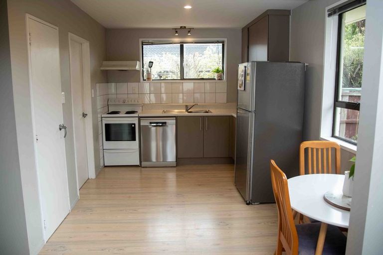 Photo of property in 2/323 Sawyers Arms Road, Bishopdale, Christchurch, 8053