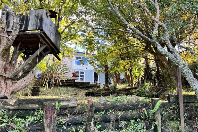 Photo of property in 84 Shetland Street, Glen Eden, Auckland, 0602