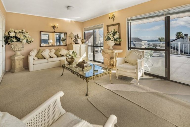 Photo of property in 2/20 Takutai Avenue, Bucklands Beach, Auckland, 2012