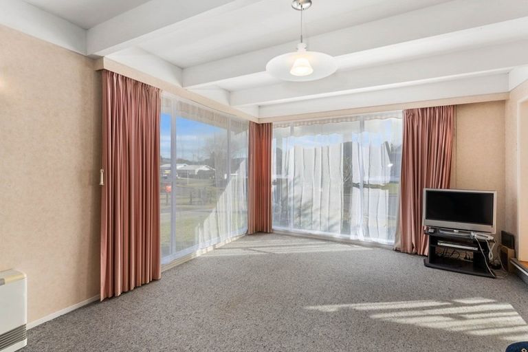 Photo of property in 8 Rameses Place, Pomare, Rotorua, 3015