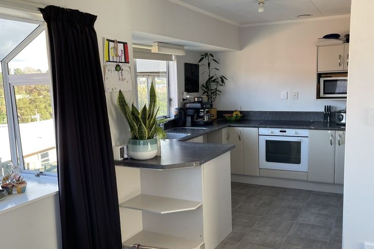 Photo of property in 9a Ballantrae Place, Highlands Park, New Plymouth, 4312