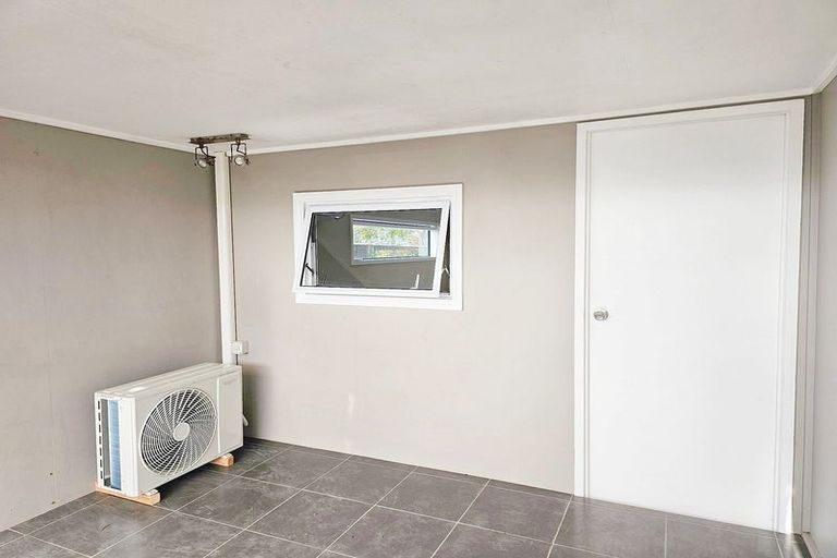 Photo of property in 6/125a Birkdale Road, Birkdale, Auckland, 0626