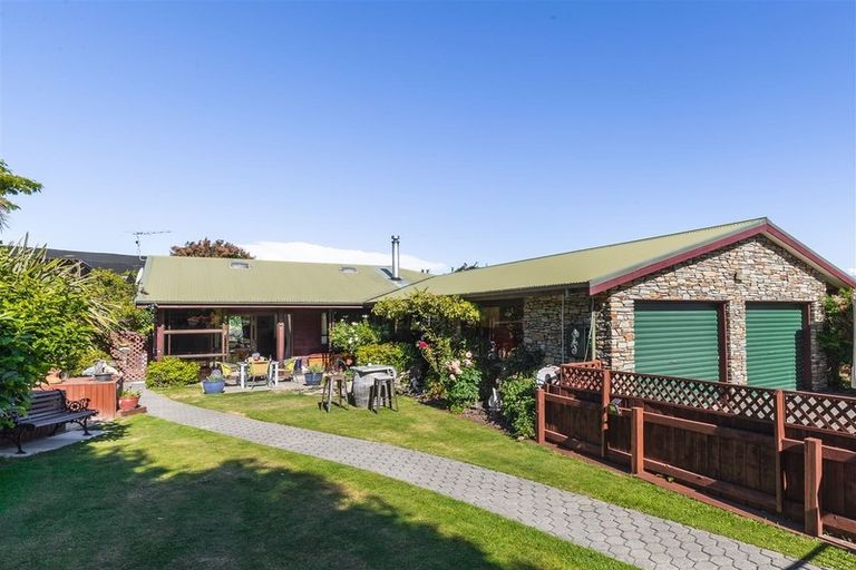Photo of property in 44 Rata Street, Wanaka, 9305