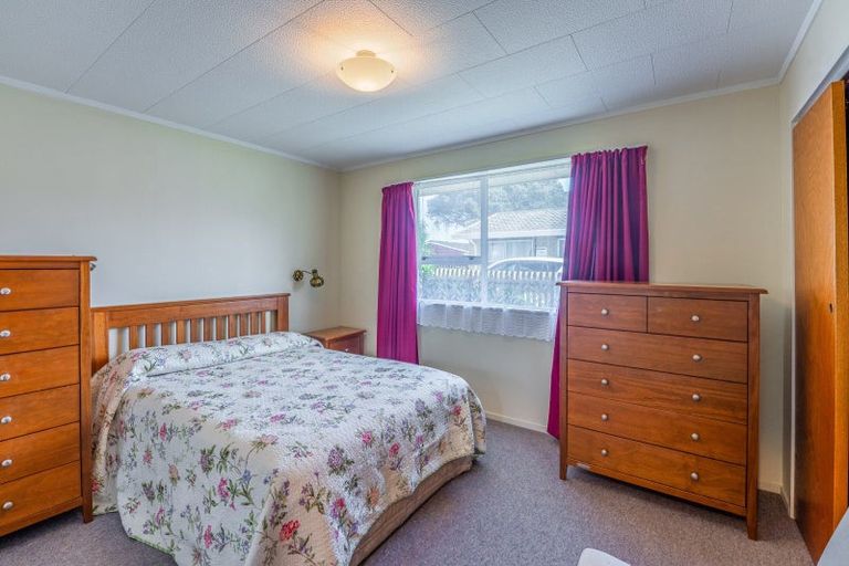 Photo of property in 31 Raukawa Street, Otaki, 5512