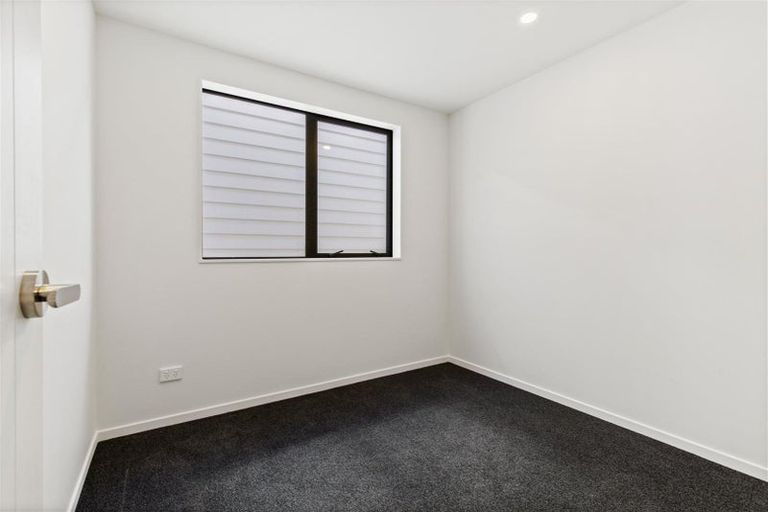 Photo of property in 70 Opoka Street, Papakura, 2110