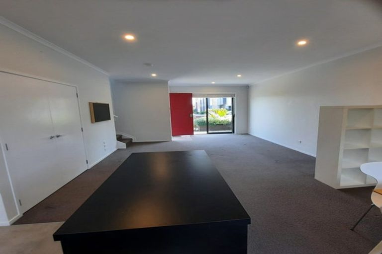 Photo of property in 29 Saltmarsh Road, Hobsonville, Auckland, 0616