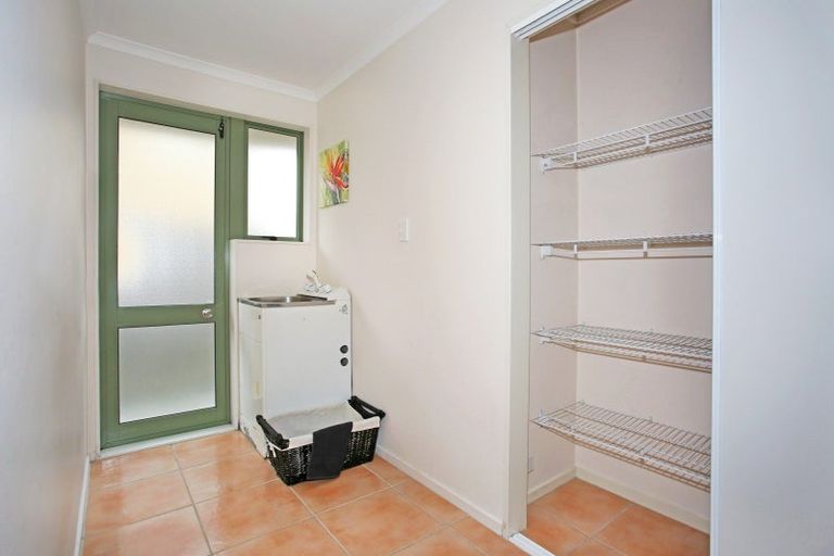 Photo of property in 8 Marlon Lane, East Tamaki, Auckland, 2016