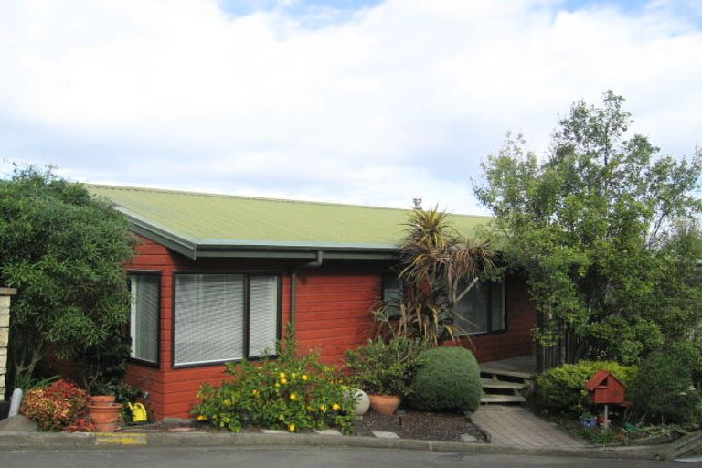 Photo of property in 19 Delhi Road, Hospital Hill, Napier, 4110