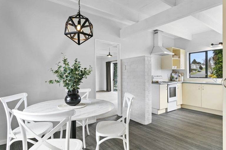 Photo of property in 28 Hyde Avenue, Richmond Heights, Taupo, 3330