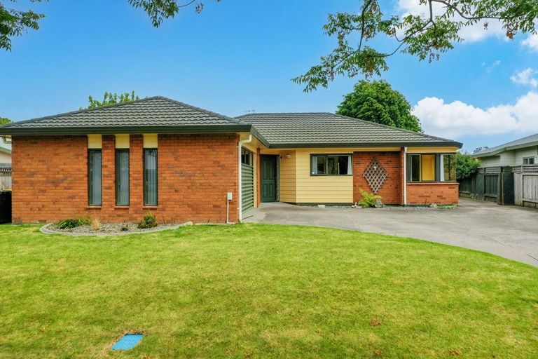 Photo of property in 7 Edgewater Grove, Whakatane, 3120
