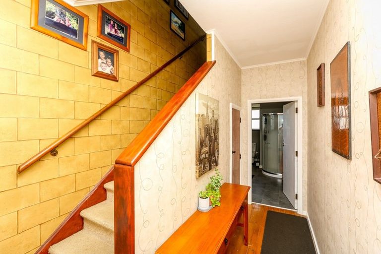 Photo of property in 11 Tothill Street, Frankleigh Park, New Plymouth, 4310