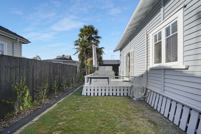 Photo of property in 8a Bains Avenue, Hamilton East, Hamilton, 3216