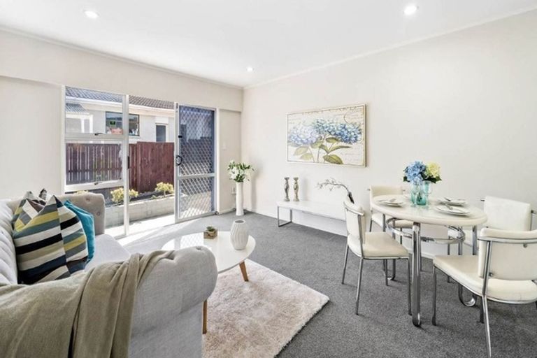 Photo of property in 1/19 Fortunes Road, Half Moon Bay, Auckland, 2012