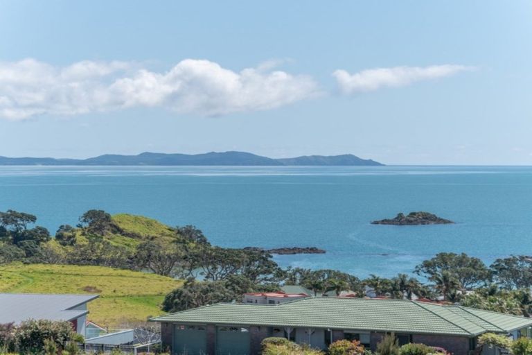 Photo of property in 6 Oden Hill, Coopers Beach, 0420