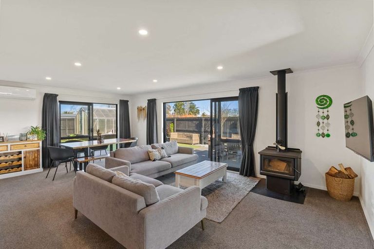 Photo of property in 44 Mcquillan Avenue, Woodend, 7610