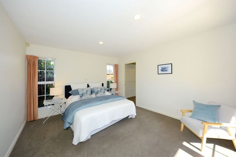 Photo of property in 233 Avonhead Road, Avonhead, Christchurch, 8042