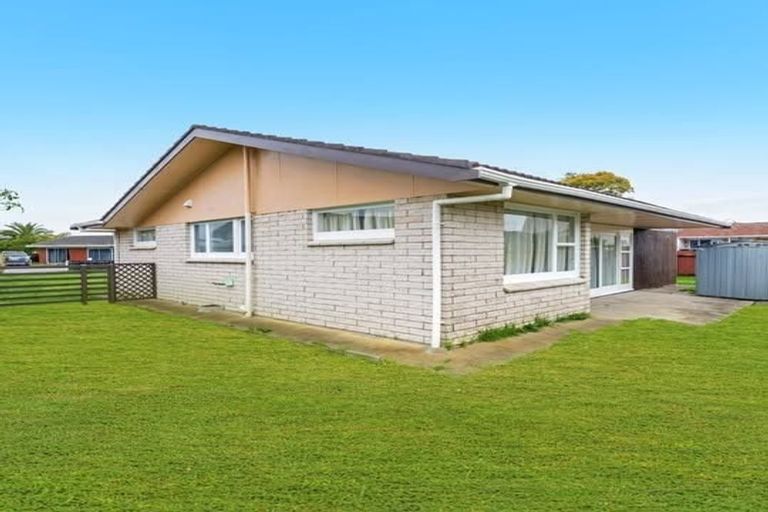 Photo of property in 2/5 Carolyn Street, Manukau, Auckland, 2025