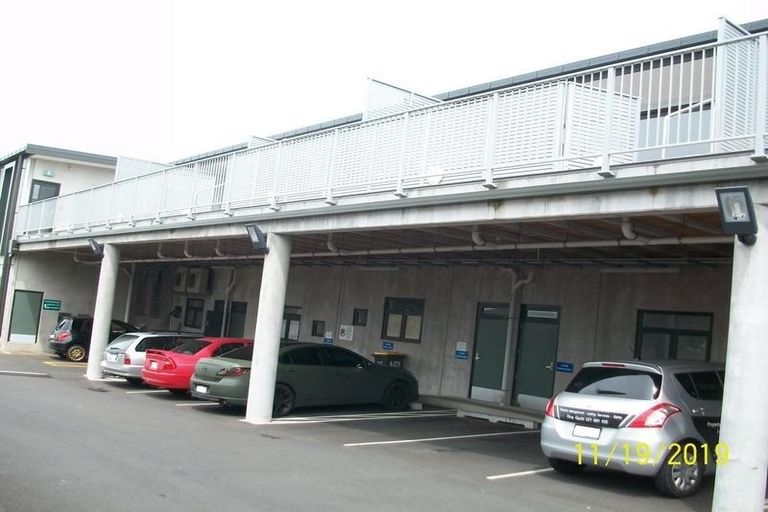 Photo of property in 228 Te Atatu Road, Te Atatu South, Auckland, 0610