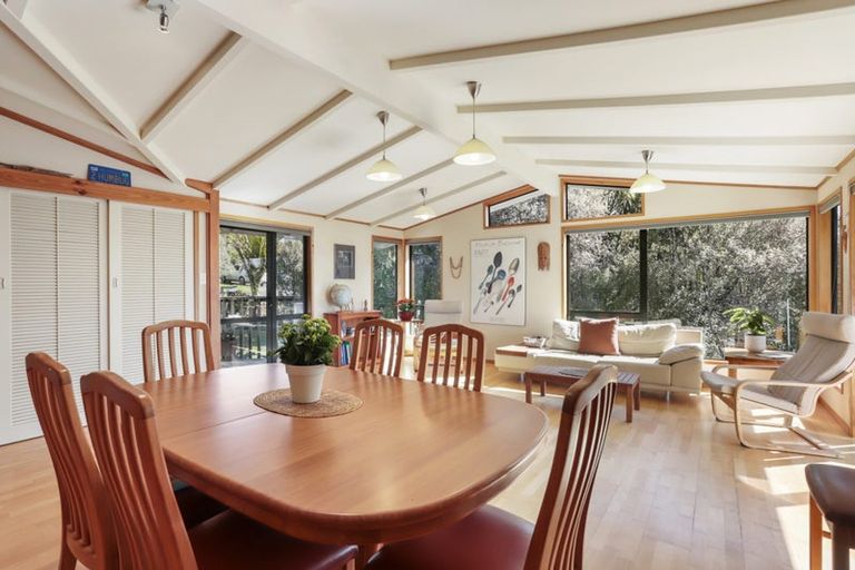 Photo of property in 706 Huia Road, Parau, Auckland, 0604