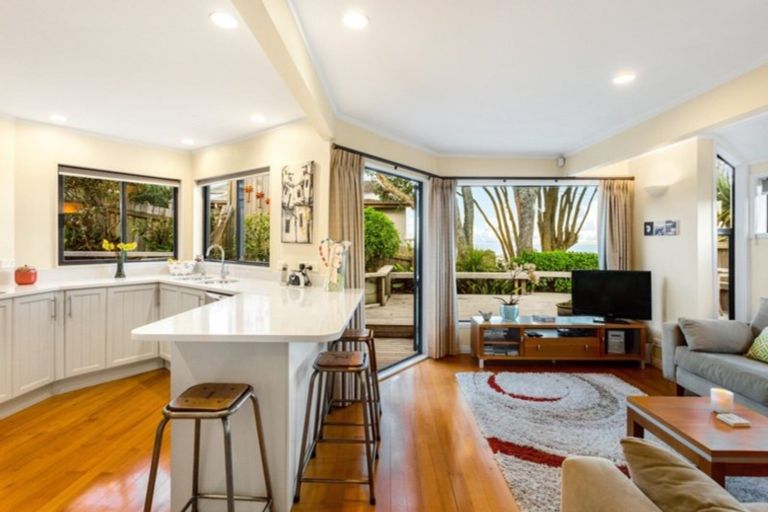 Photo of property in 7a View Road, Campbells Bay, Auckland, 0630