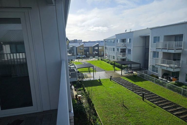 Photo of property in 206/28b Eileen Newey Place, Henderson, Auckland, 0612