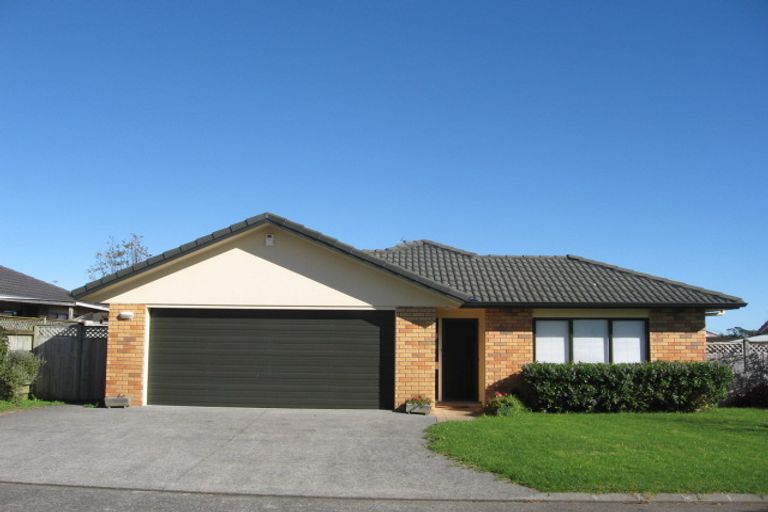 Photo of property in 52 Montilla Place, Manurewa, Auckland, 2102